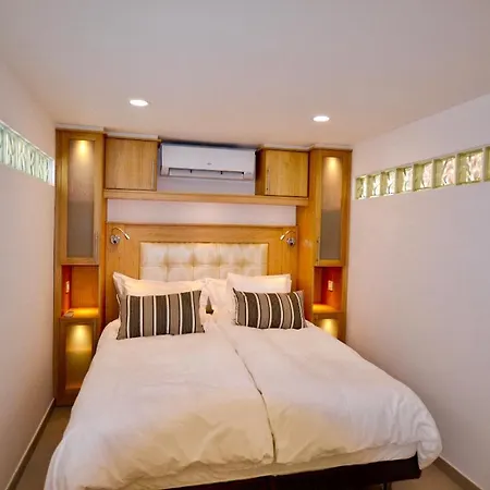 Modern With Heated Pool, Jacuzzi, Sauna, Sleeps 10 * Sitio de Calahonda